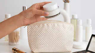 В Магнитогорске девушка похитила косметику из магазина