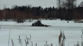 В Криуше "УАЗ" ушел под лед