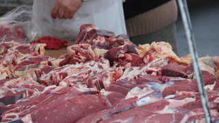 В Рязани на ярмарке выходного дня продавали мясо без документов