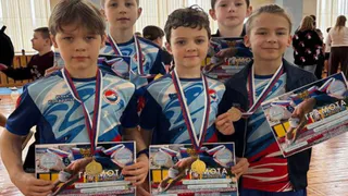 Юные владимирские спортсмены взяли 57 медалей первенства по плаванью в Гусь-Хрустальном