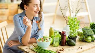 Стало известно, как питание влияет на развитие онкологии у мужчин и женщин