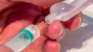 В Брянской области расширят доступ к персонализированным вакцинам от рака