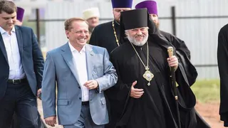 В Нижнекамске освятили Крест на месте строительства нового храма