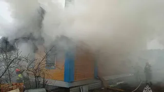 В казанских Дербышках горит баня