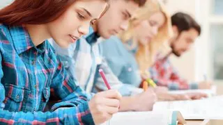 Школьникам, которые прошли через ЕГЭ, предложено выделять «выпускной кэшбэк»