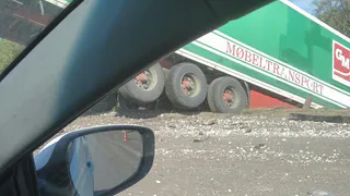 В Рязанской области фура насмерть задавила девушку-водителя