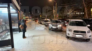 В Сыктывкаре водители получили штрафы за блокировку спецмашины и парковку на остановке