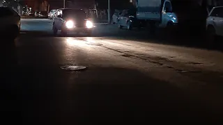 - Меня едва не сбила машина на пешеходном переходе! - водитель не увидел пешехода в темноте