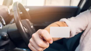 Покупка водительских прав обернулась для жителя Собинки уголовным делом и судом