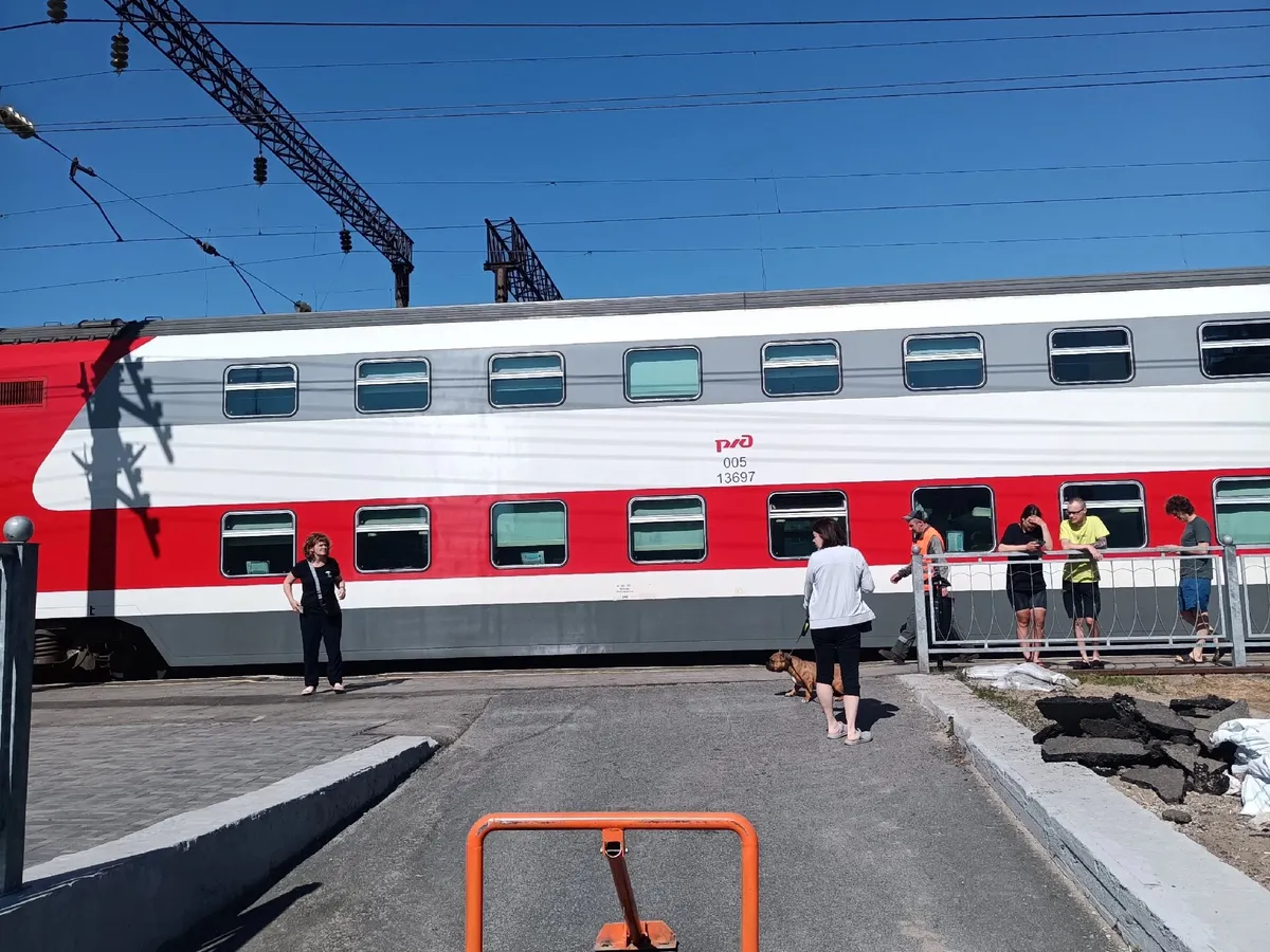 «Уступите мне место!»: попутчица разбудила в 7 утра - закон оказался на ее стороне