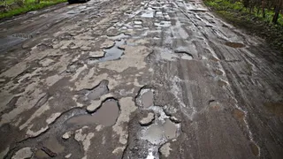 Жители Брянска негодуют по поводу «смытых» дорог в Брянске