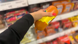 Сравнил белорусскую варёную колбасу с российской: цена одна, а качество разное - рассказываю в чем разница