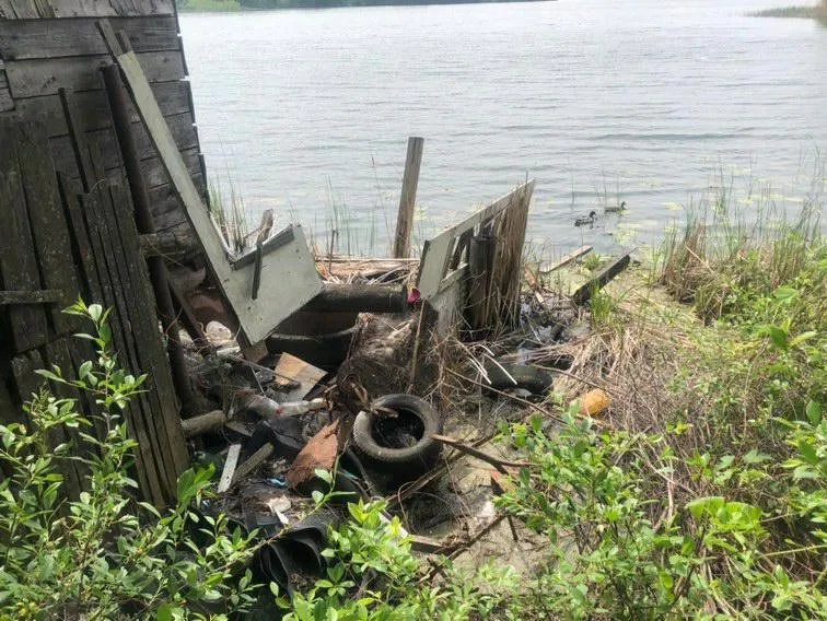 Нижнекамцы пожаловались на мусорную свалку вблизи поселка Красный Ключ