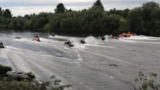 На Вычегде в Коми прошли захватывающие гонки на моторных лодках