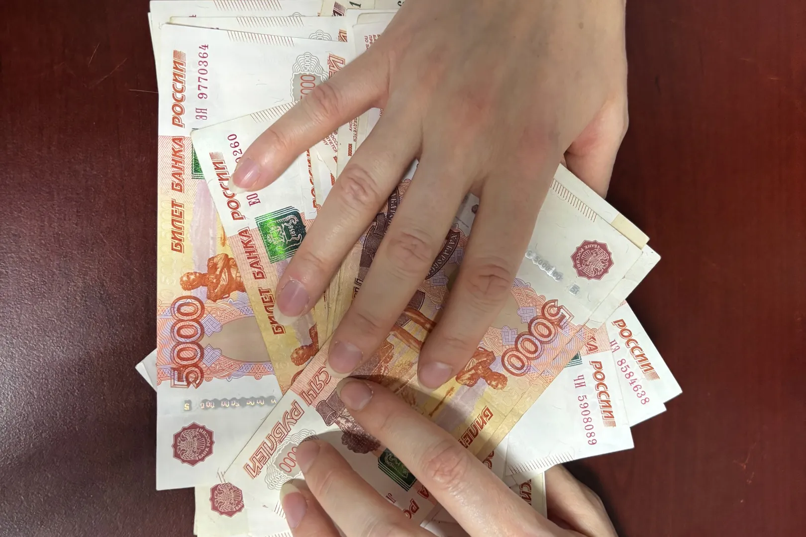 Заблокируют счет со всеми деньгами: всем, кто совершает перевод через банковские приложения – назад пути не будет