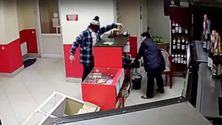 В Рязани молодой человек совершил разбойное нападение на кафе