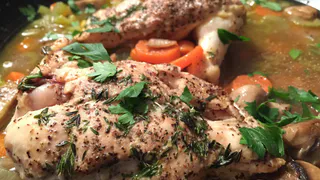 Подглядела рецепт у китайцев: нежный минтай в чесночной панировке - пальчики оближешь от такой вкуснятины