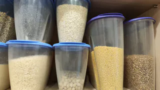 Ученые назвали самую полезную крупу - даже лучше гречки: помогает бороться с запорами и сжигает жир