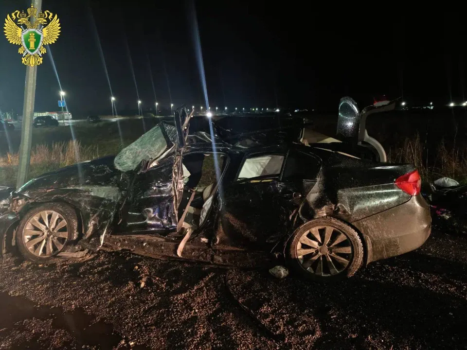 В Марий Эл столкнулись BMW и грузовик: авария привела к гибели одного человека