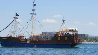 Ближе Дубая, чище Байкала и сильно дешевле Тая: морской курорт в РФ, где не стыдно провести отпуск