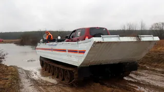Сотрудники рязанского МЧС спасли 11 человек, отрезанных от земли половодьем