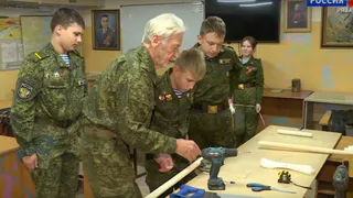 Юные рязанцы помогают в изготовлении спасательных устройств для бойцов СВО