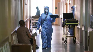 За сутки в России в больницы попало 958 человек с COVID-19