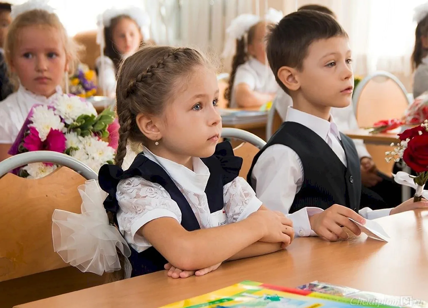 Летние каникулы продлевают еще на 1 месяц? Минобразования сделало заявление о смещении учебного года