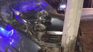 К чему приводит вождение в нетрезвом виде: рязанец влетел в опору электроосвещения