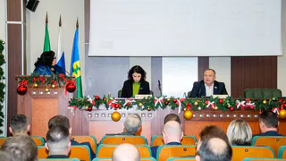 Более 12 млрд в год: депутаты Нижнекамска обсудили бюджеты до 2028‑го