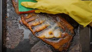 Быстро и эффективно чистим противень