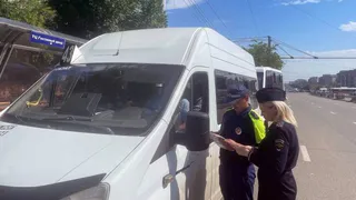  В Магнитогорске полицейские выявили нарушения миграционного законодательства у водителей маршрутных такси