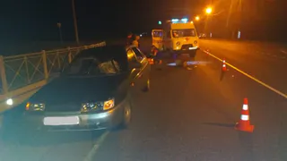 Скончалась в больнице: на ночной трассе сбили пешехода