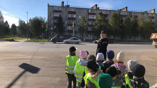 В Усинске инспектор ГИБДД провела занятие по ПДД для дошкольников