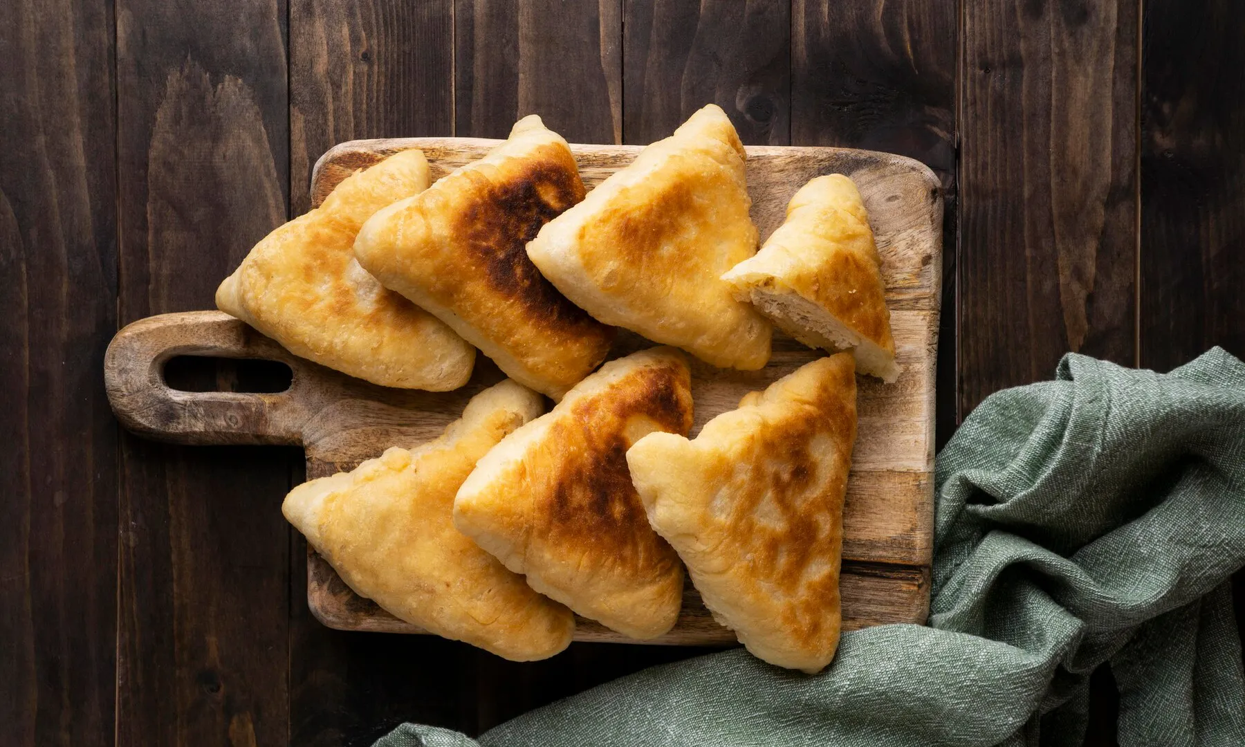 Взбиваем картофель с яйцом — и целая гора вкуснятины на ужин готова: домашних за уши не оттащить