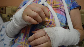 В травмпункте люди часами не могут попасть на прием к хирургу