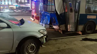 В Новоюжке 20-летний парень на "Kia Ceed" влетел в троллейбус и погиб