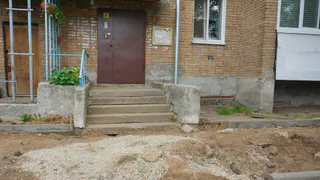 В Сыктывкаре активно благоустраивают дворы: проверен ход работ на Пушкина, 39