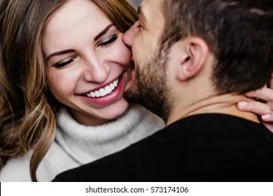 Названы несовместимые знаки зодиака, которых так и тянет друг к другу