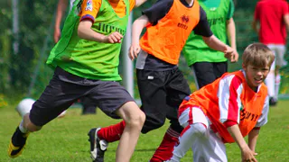 11 августа в 18:00 на Почтовой каждый ребенок сможет получить бесплатный футбольный мяч