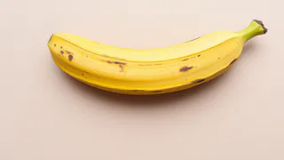Банановую кожуру посыпаю солью —  не нарадуюсь своей смекалке: самый лучший лайфхак для лентяев