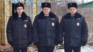 Хотят наградить: сараевские полицейские спасли из пожара мужчину