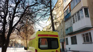 В Коми женщина с инсультом пролежала в квартире более дня