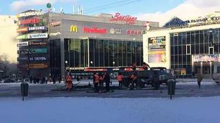 В Рязани начали устанавливать главную городскую елку