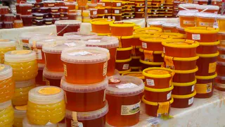 Каждый второй мед в магазинах — подделка: Роскачество назвало бренды-обманщики