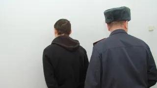 Может сесть: пьяный сасовец укусил полицейского за палец