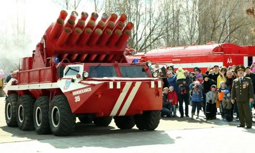Пожарные Нижнекамска отмечают профессиональный праздник
