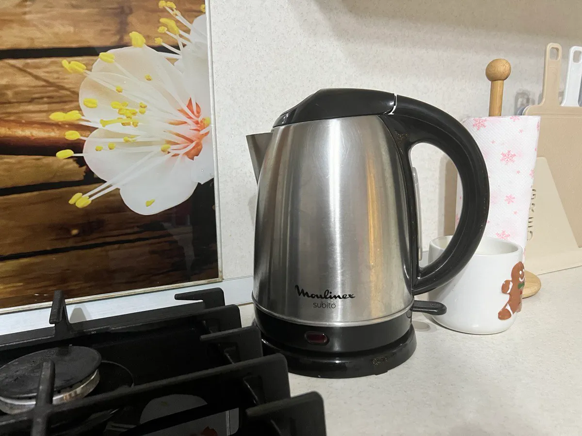 Можно ли выливать кипяток в раковину: сантехник дал четкий ответ — большинство людей совершают роковую ошибку