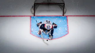 «Магнитка» потерпела разгромное поражение от «Динамо» во втором матче плей-офф ВХЛ