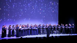 Магнитогорцы посетили губернаторскую ёлку: яркое начало Рождественской кампании на Южном Урале